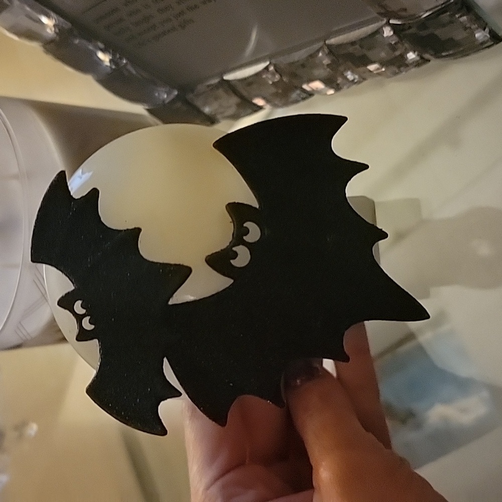 Bath and body works wall flower plug. Lights up with sparkle bats!
